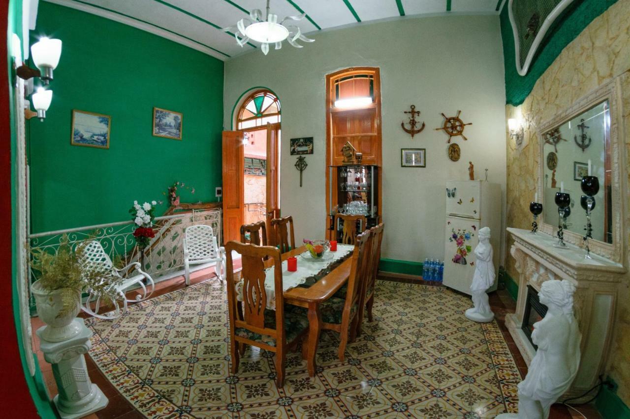 Casa Colonial Carmen Bed and Breakfast L'Avana Esterno foto